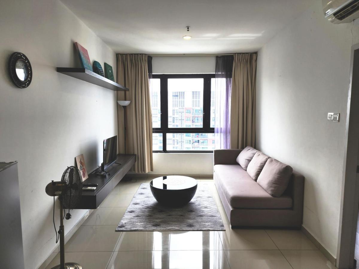 Lavender Suite # Shah Alam I-City Block B Homestay # 2R1B #Free Wifi & Parking Esterno foto