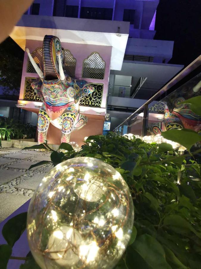 Lavender Suite # Shah Alam I-City Block B Homestay # 2R1B #Free Wifi & Parking Esterno foto